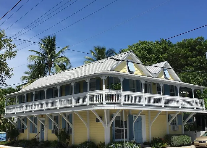 The Angelina Guesthouse - Adult Exclusive